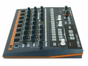 analoge drumsynthesizer arturia drumbrute impact review